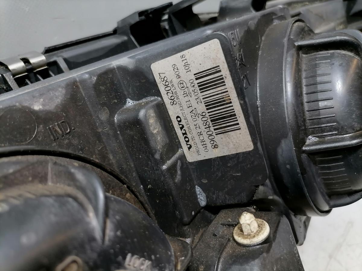 Volvo V70 2 original Scheinwerfer vorn rechts Halogen Bj.2000